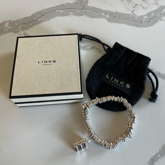 Links of London Sterling Silver Sweetie Stretch Bracelet with Charm. - Picture 3 of 4